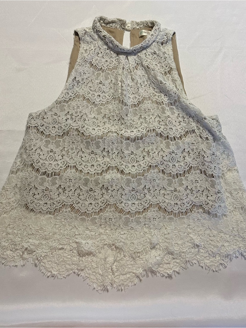 Love Fire Lace Sleeveless Halter Top in cream